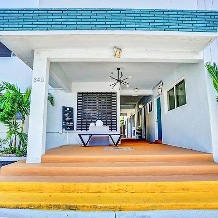 Christmas Retreat Walk To Dania Beach Pool Exterior foto
