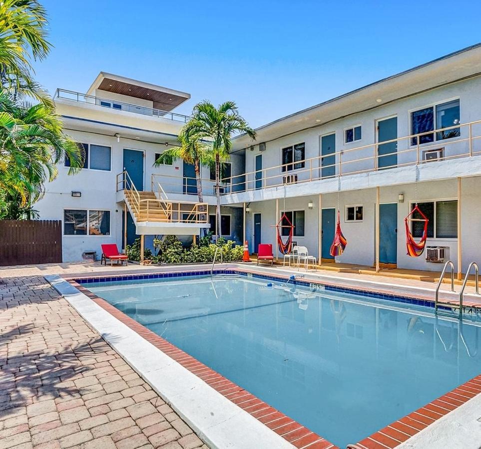 Christmas Retreat Walk To Dania Beach Pool Exterior foto